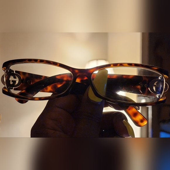 Auth Gucci Tortoise Shell Eyeglasses. - Picture 2 of 6